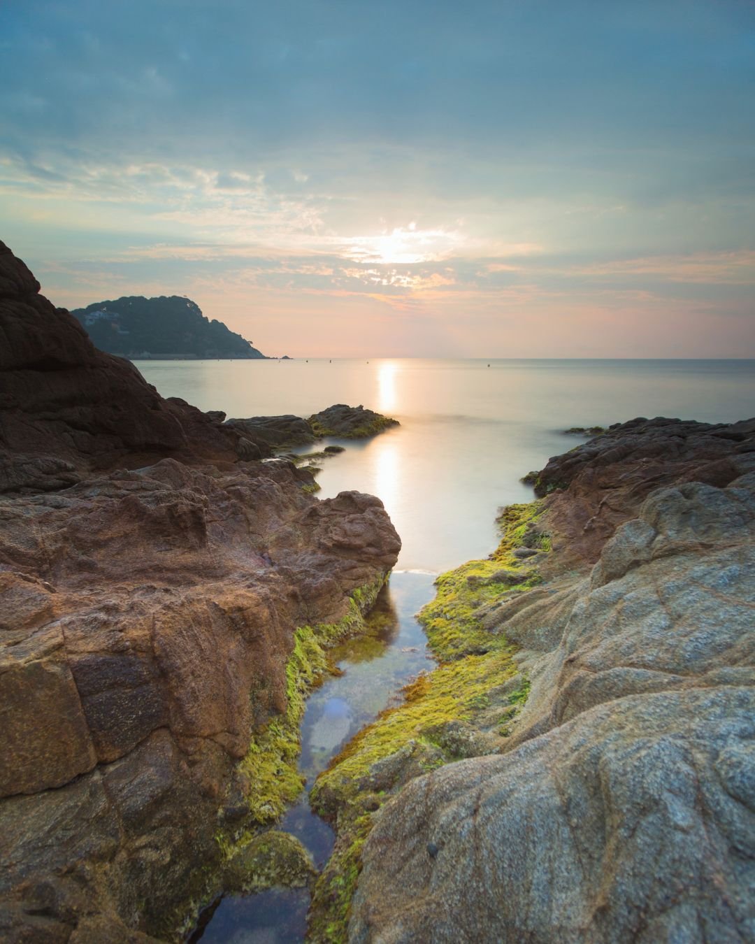 Ocean rocks