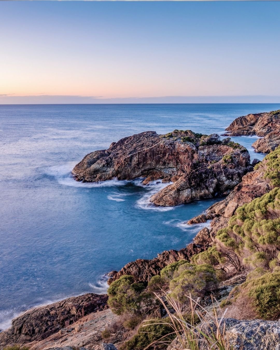 ocean edge rocks