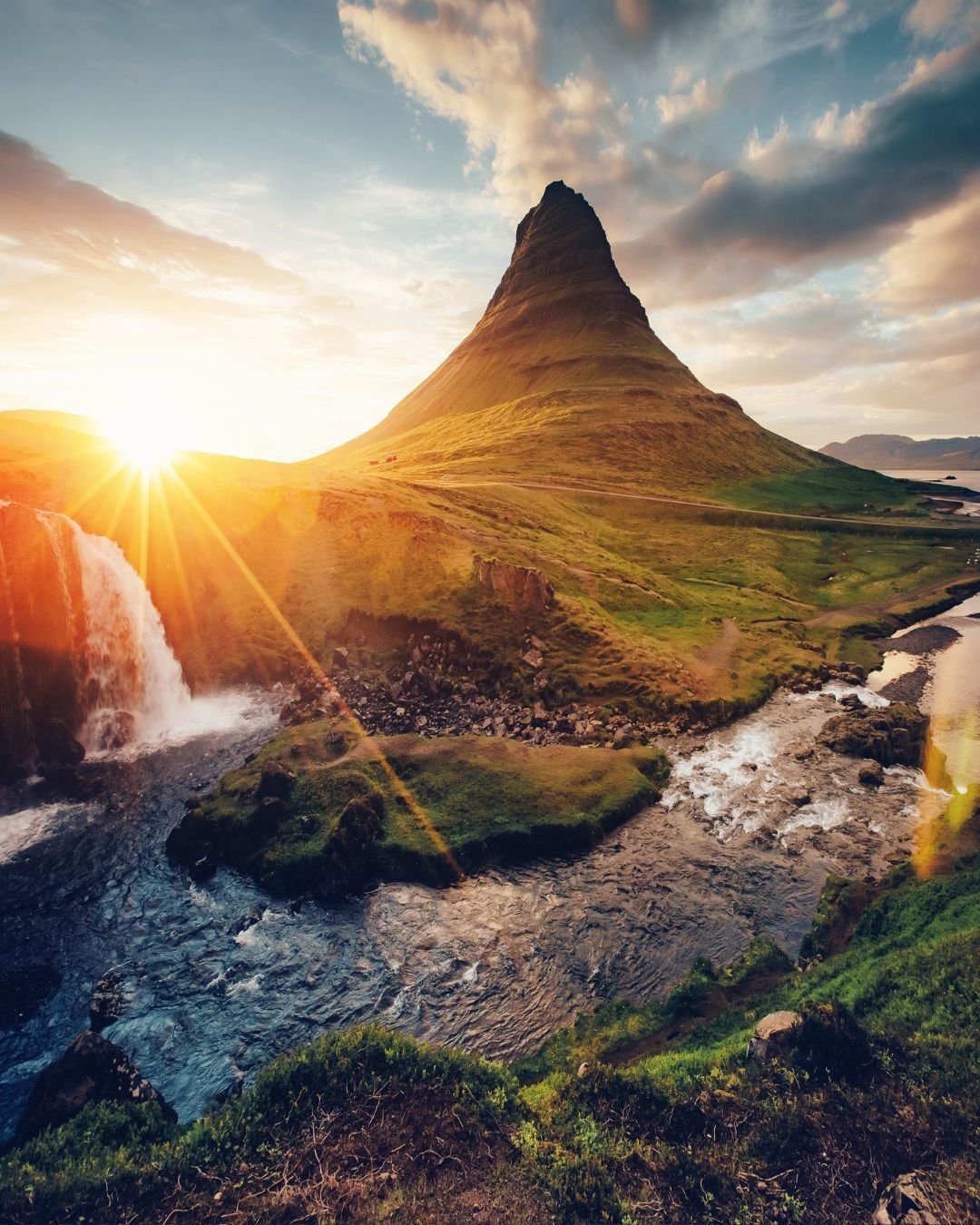 mountain with sun