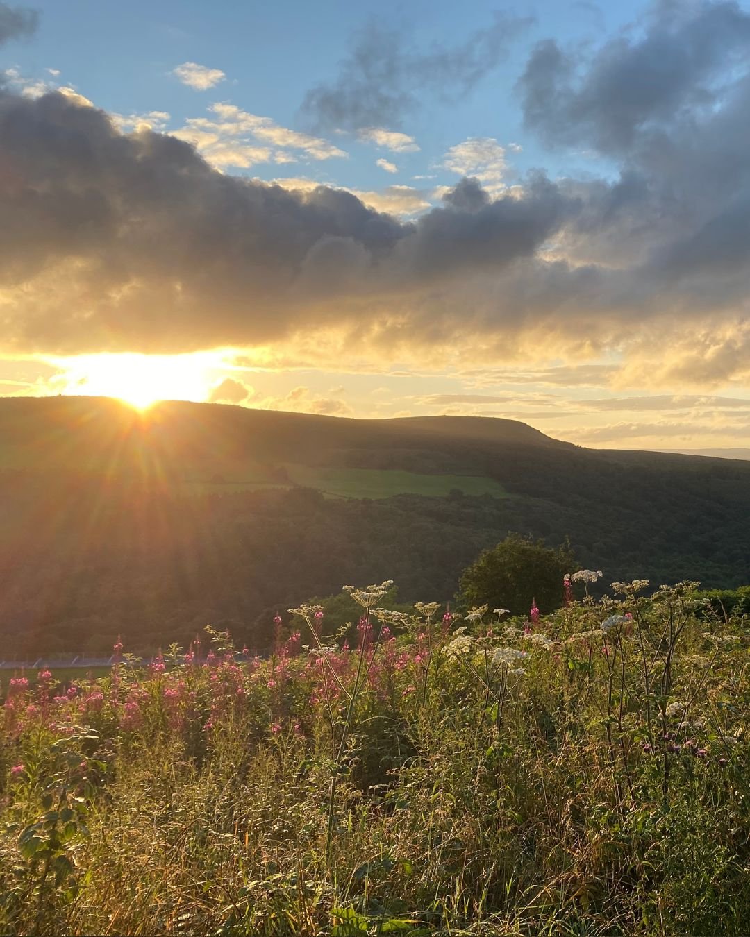 sun rise over mountain