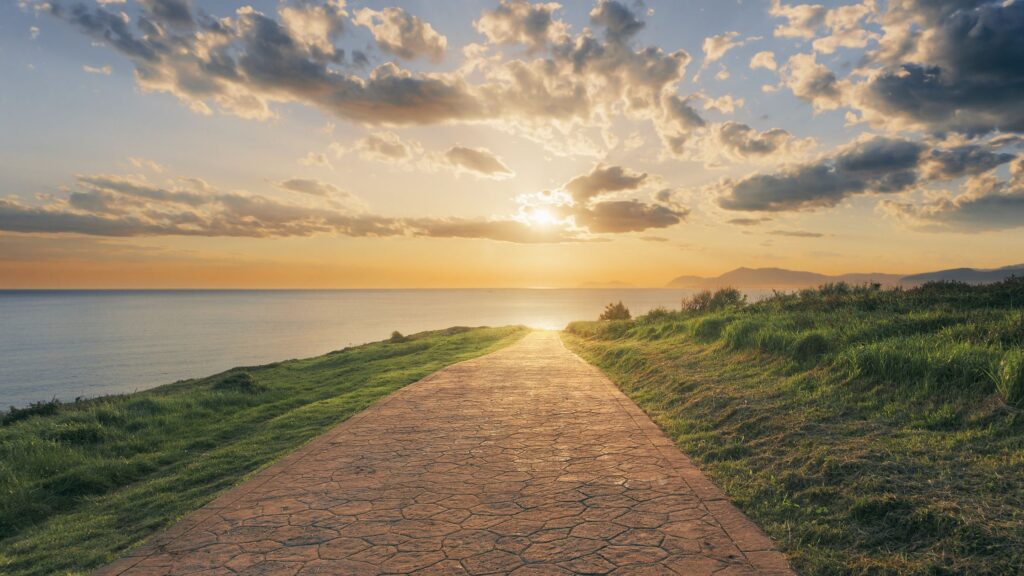 path to ocean and sun